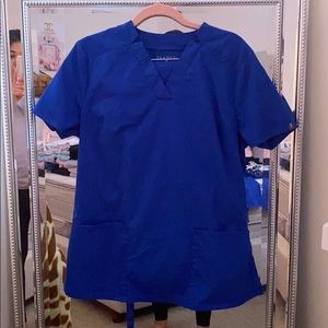 Jaanuu Scrub top